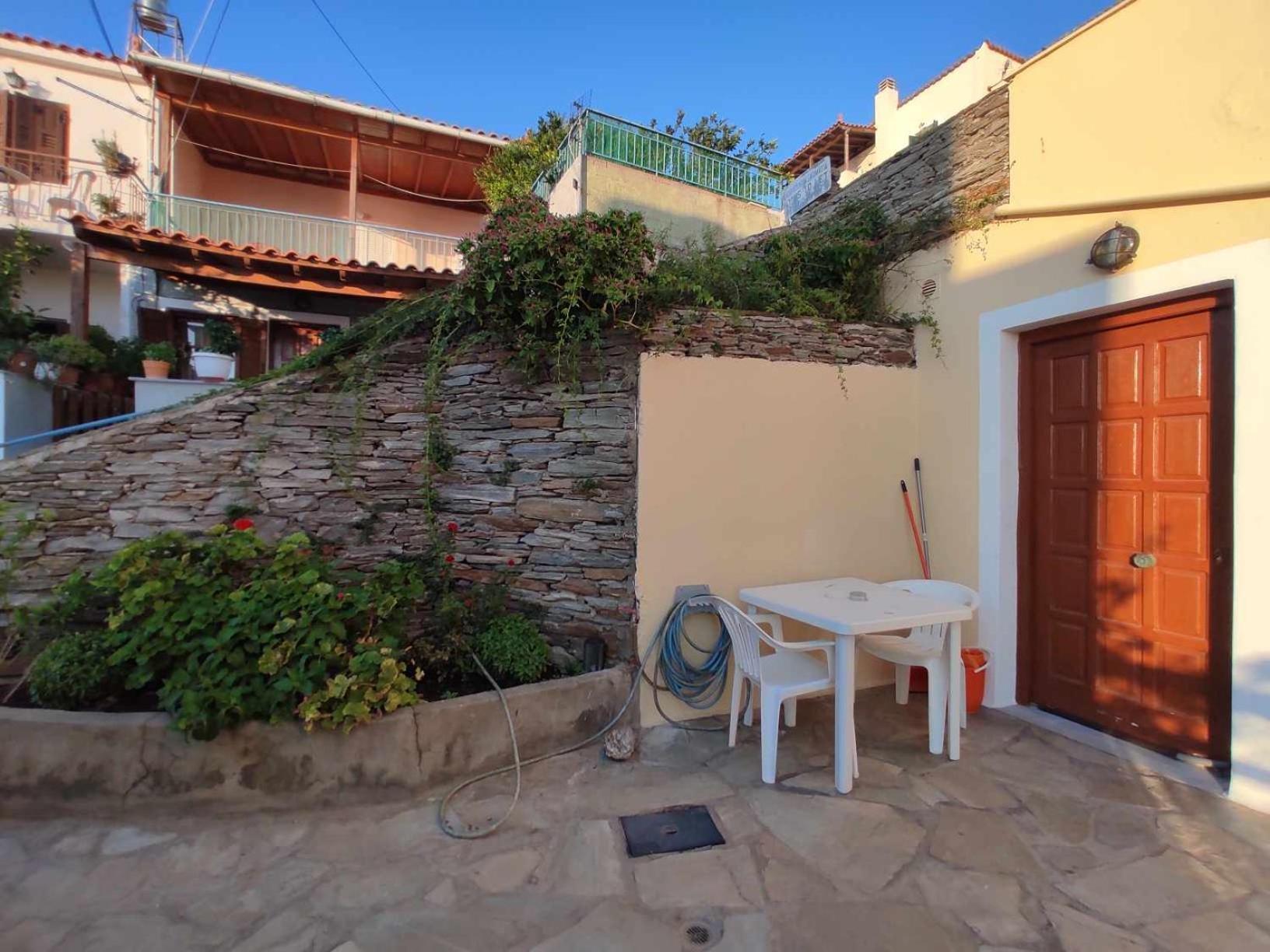 Politis Sudios Apartment Batsi  Luaran gambar