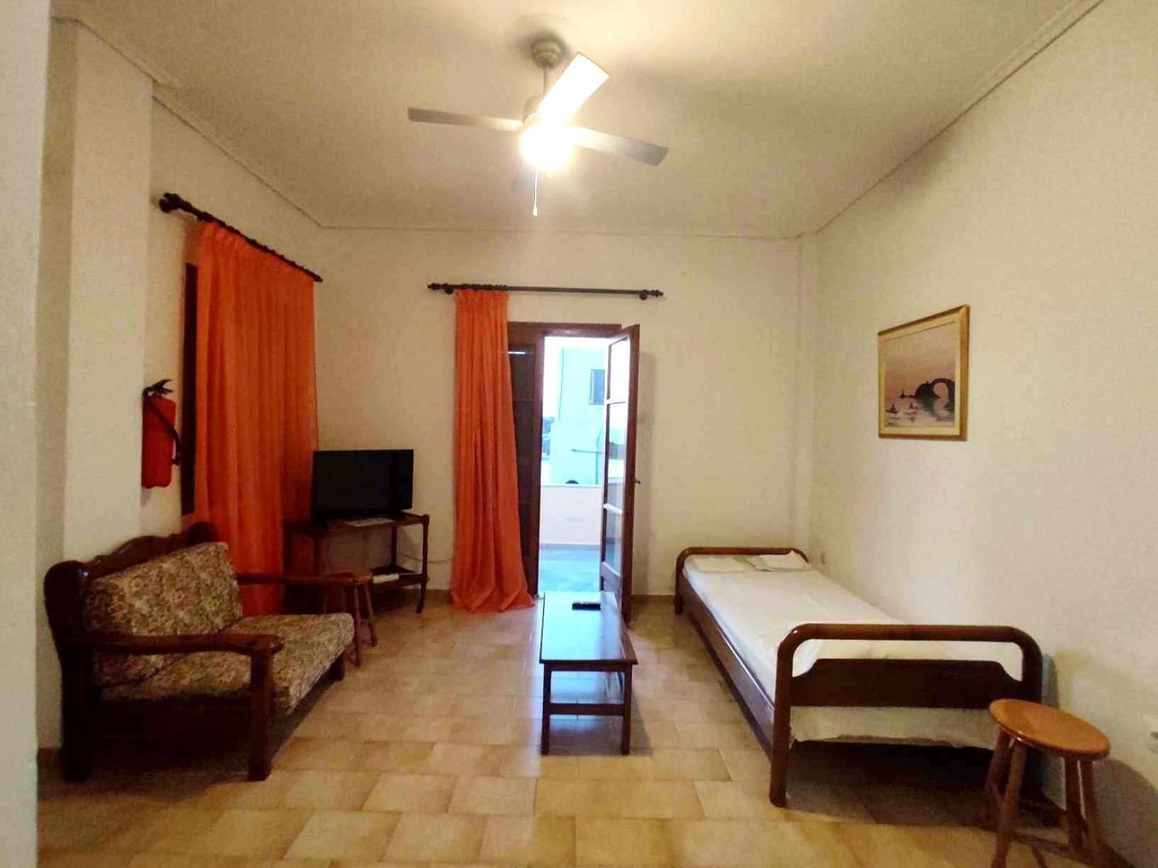 Politis Sudios Apartment Batsi  Luaran gambar
