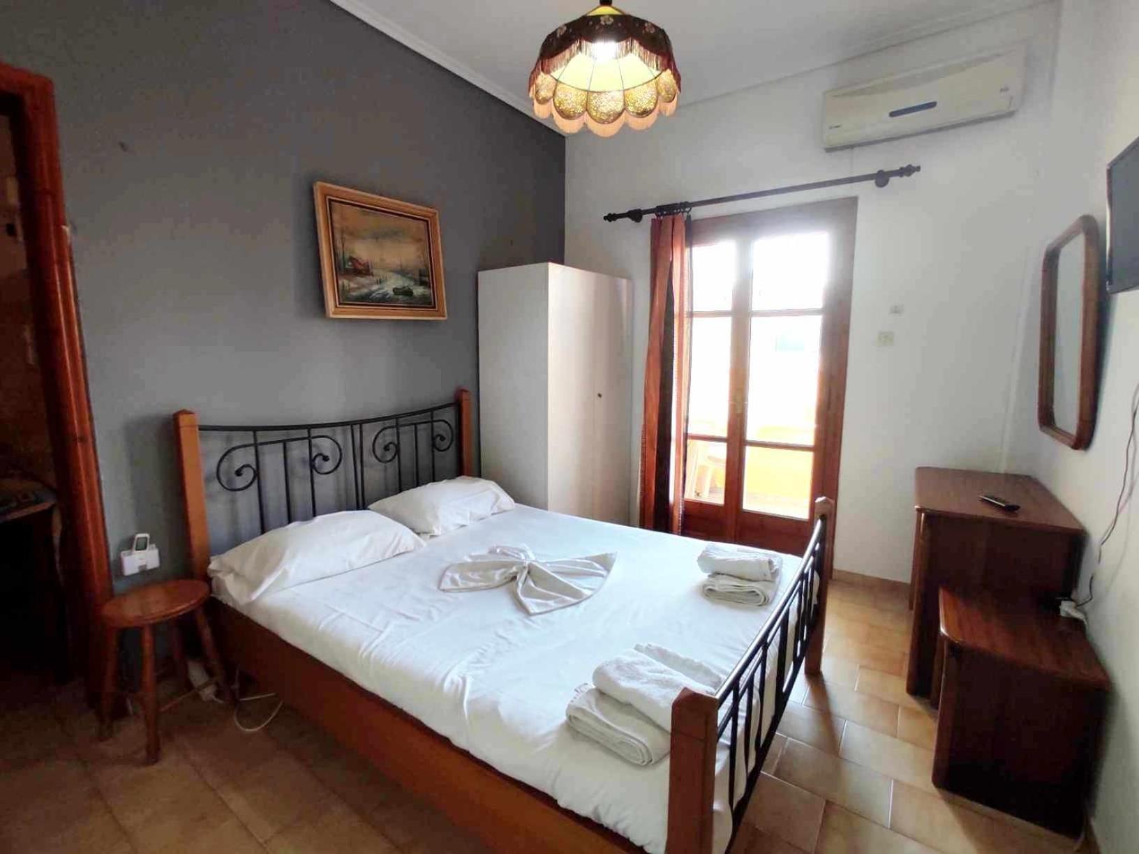 Politis Sudios Apartment Batsi  Luaran gambar