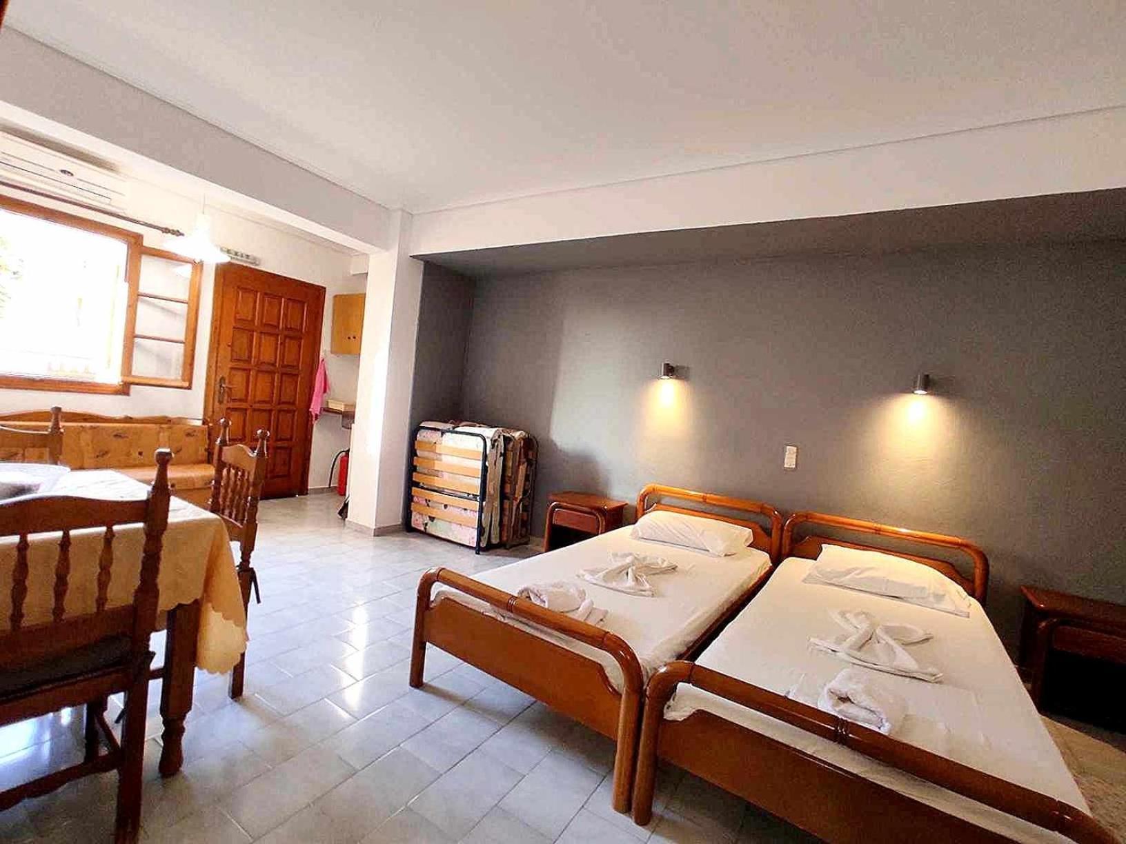 Politis Sudios Apartment Batsi  Luaran gambar